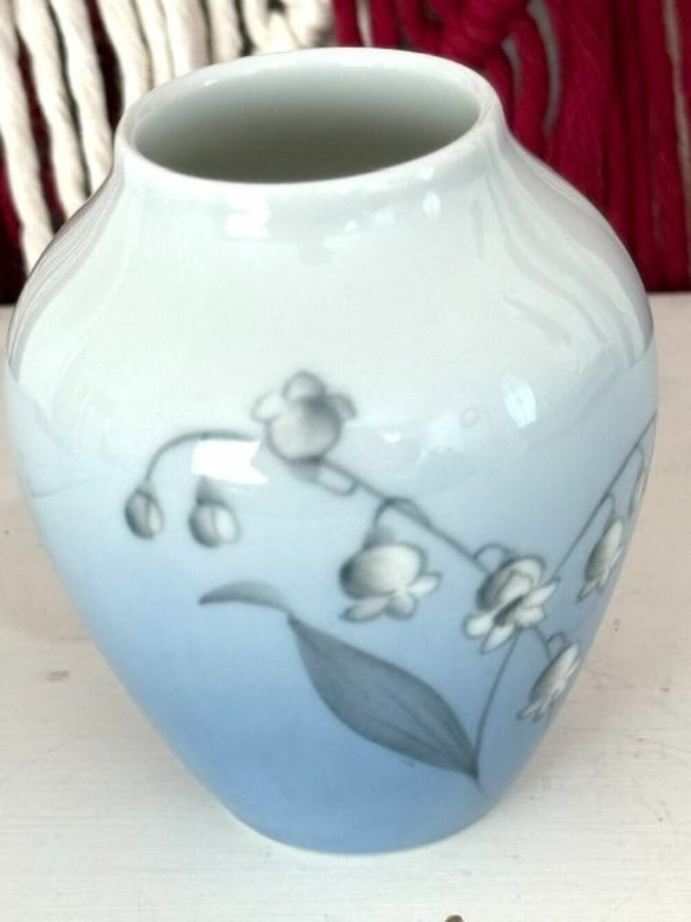B&G Bing & Grøndahl Copenhagen Porcelain Lily of the Valley Bud Vase Denmark 501